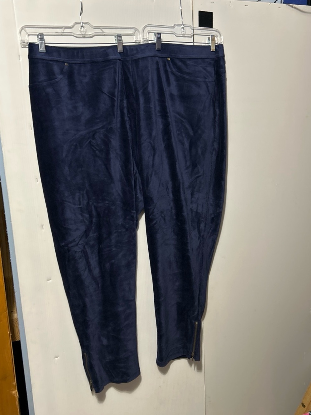 Susan Graver Navy Straight Leg Pants